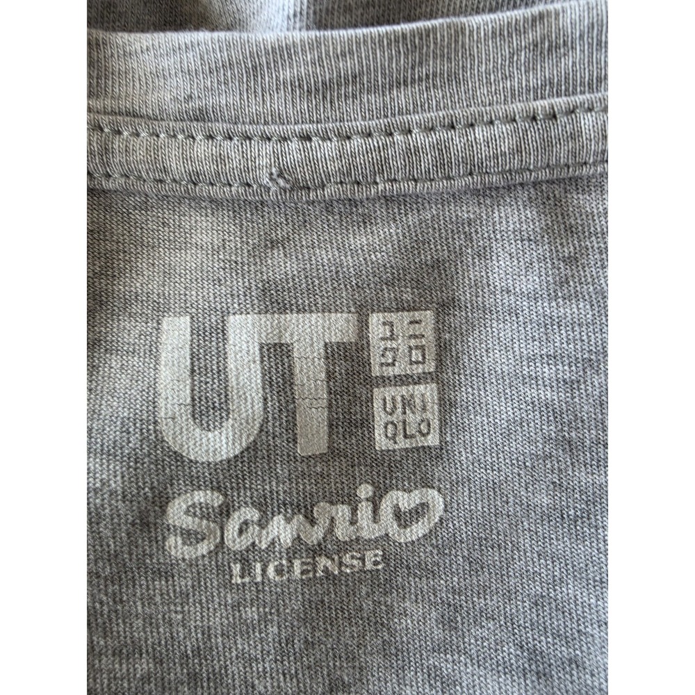 Uniqlo Sanrio Sparkle Graphic Tee - Hello Kitty & My Melody Hugging - Gray - S - Picture 3 of 6